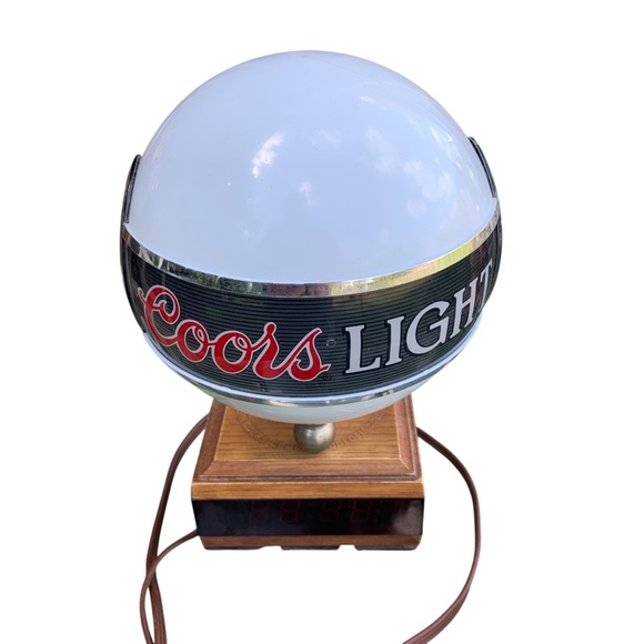 Vintage Coors Light Globe Lamp with Clock 70s 80s Man Cave Bar Advertising Sign - Picture 2 of 7